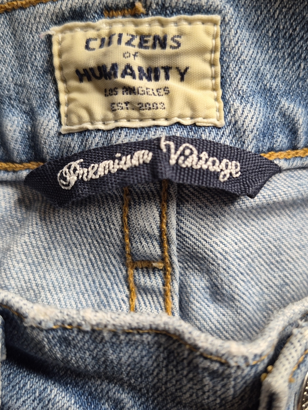 Citizens of Humanity Emerson Slim Boyfriend Jeans Light Wash Distressed Grunge - Picture 7 of 16